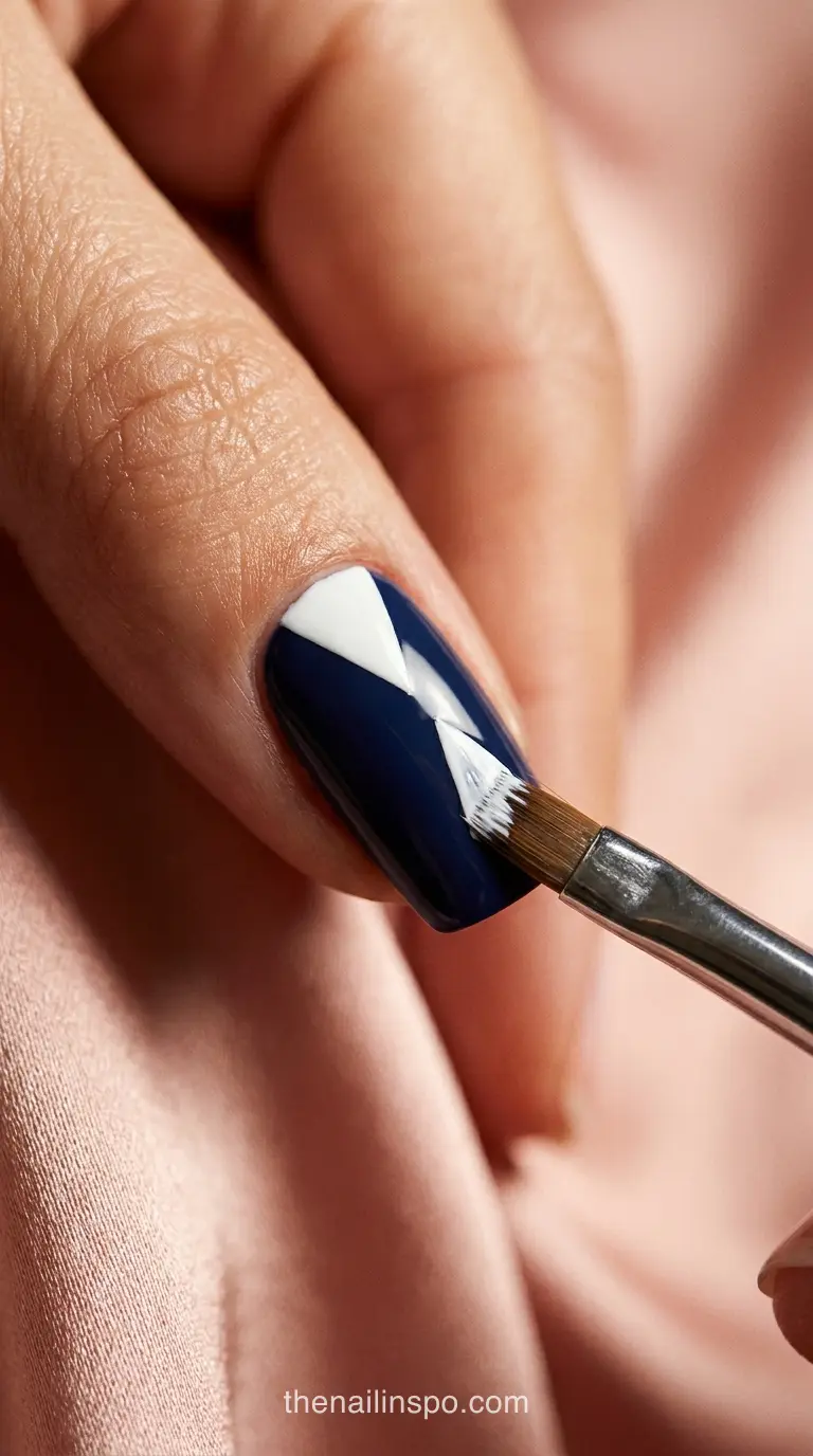 Two Triangle Star Nail Method